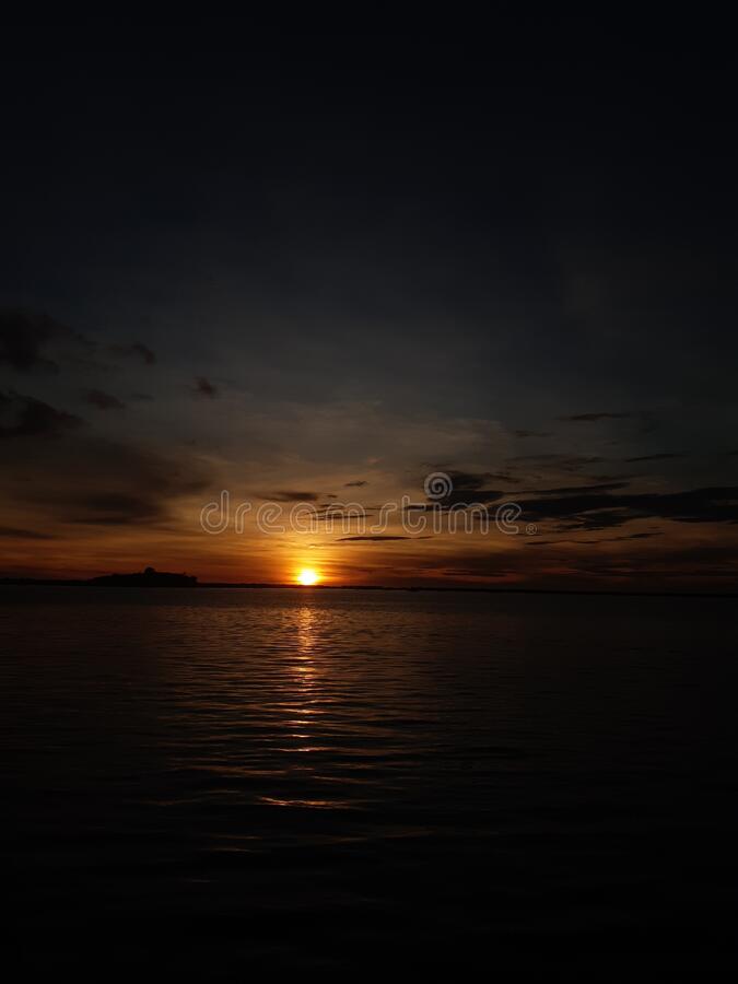 Detail Foto Pemandangan Senja Hari Nomer 4