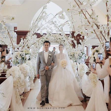 Detail Foto Pemberkatan Nikah Di Gereja Nomer 40