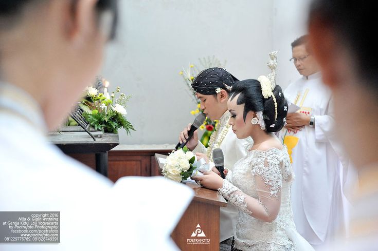 Detail Foto Pemberkatan Nikah Di Gereja Nomer 41