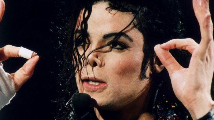 Detail Foto Penampakan Hantu Michael Jackson Nomer 20