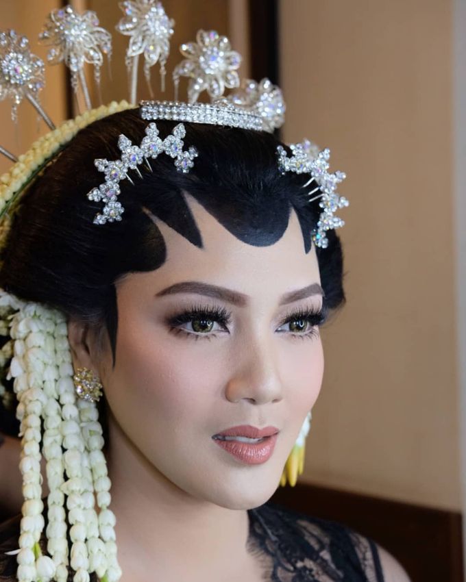 Detail Foto Pengantin Adat Jawa Nomer 48