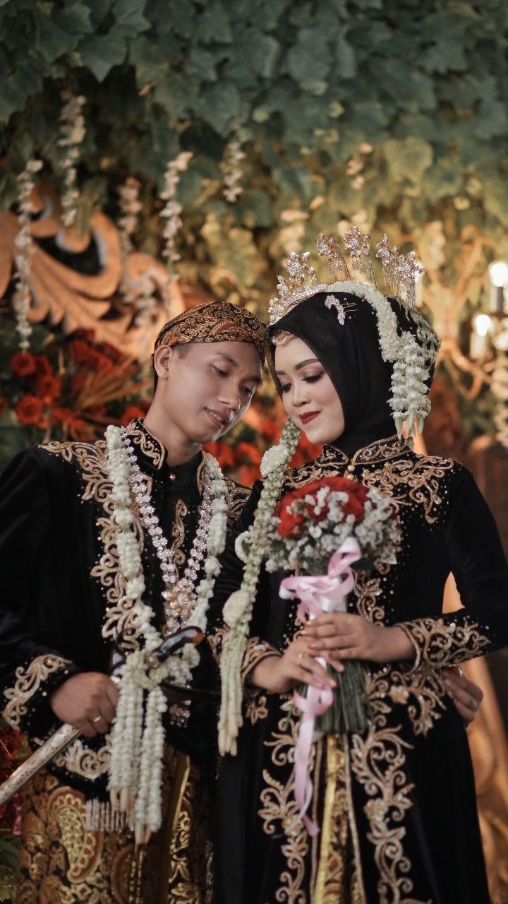 Detail Foto Pengantin Adat Jawa Berhijab Nomer 26