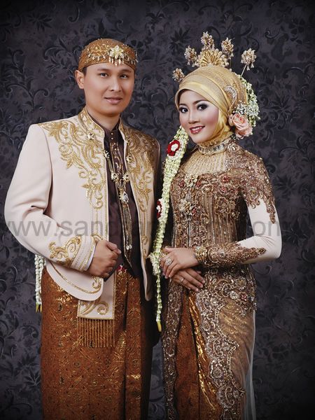 Detail Foto Pengantin Adat Jawa Hijab Nomer 14