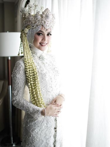 Detail Foto Pengantin Adat Jawa Hijab Nomer 42