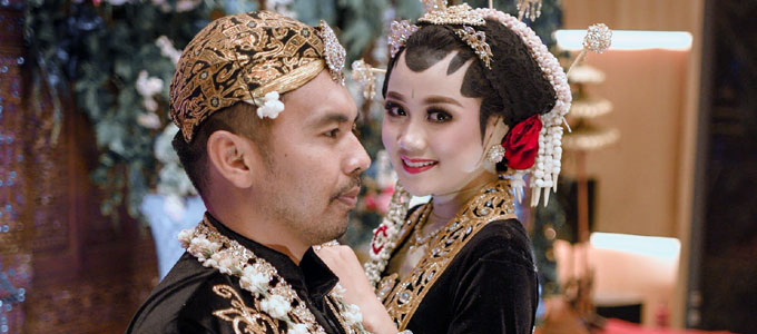 Detail Foto Pengantin Adat Jawa Tengah Nomer 47