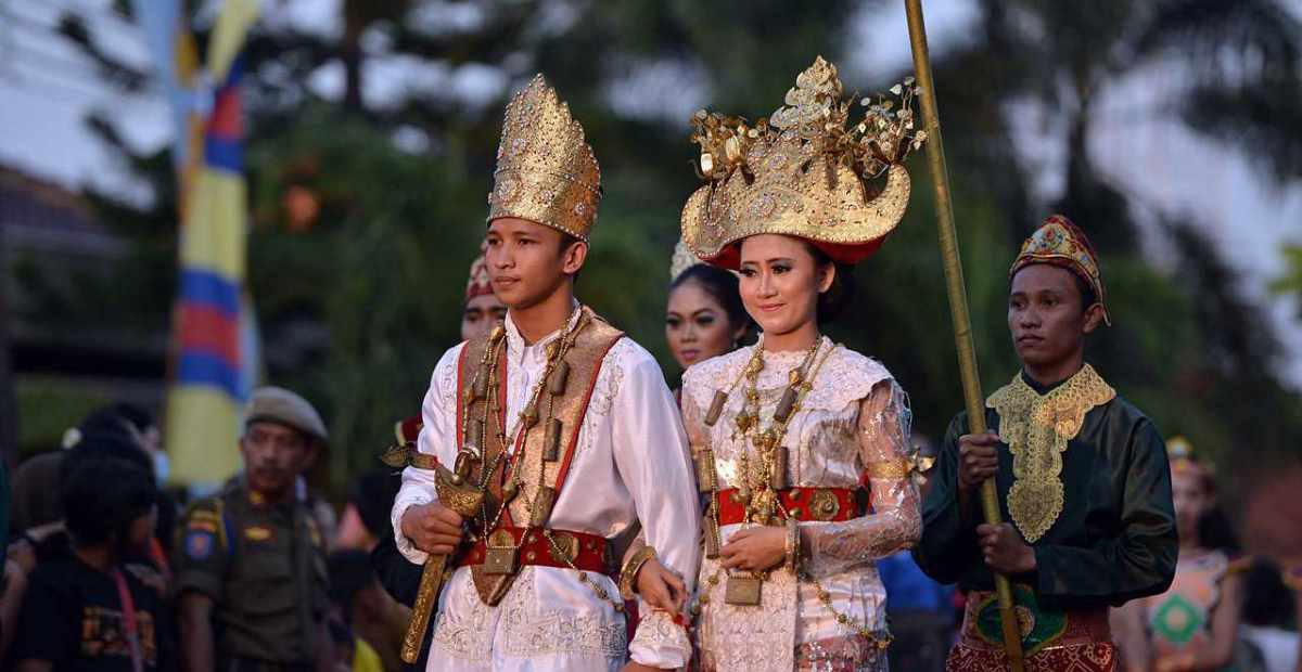 Detail Foto Pengantin Adat Lampung Nomer 11