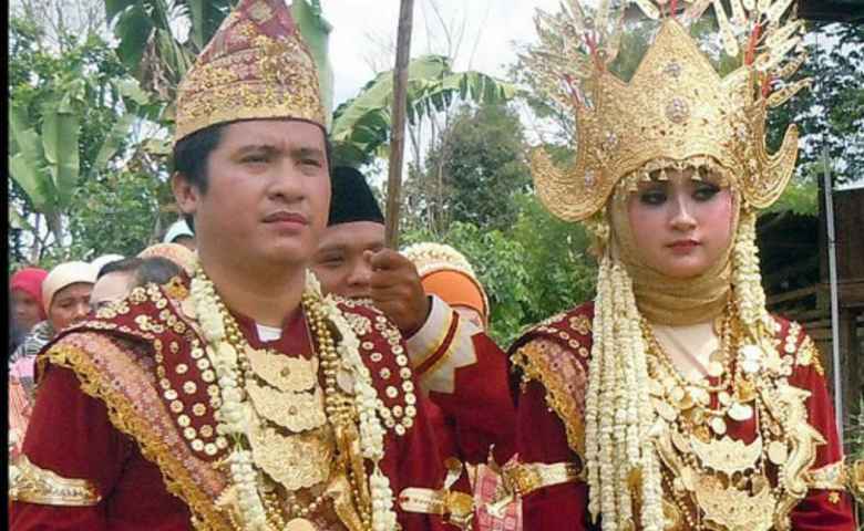 Detail Foto Pengantin Adat Lampung Nomer 36