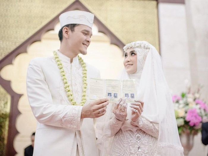 Detail Foto Pengantin Baru Nomer 15