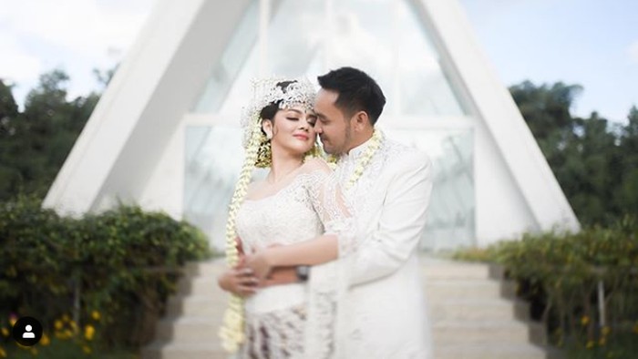 Detail Foto Pengantin Baru Nomer 8