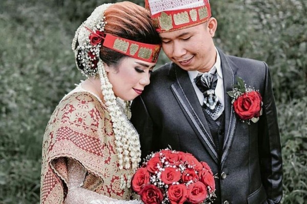 Detail Foto Pengantin Batak Toba Nomer 13