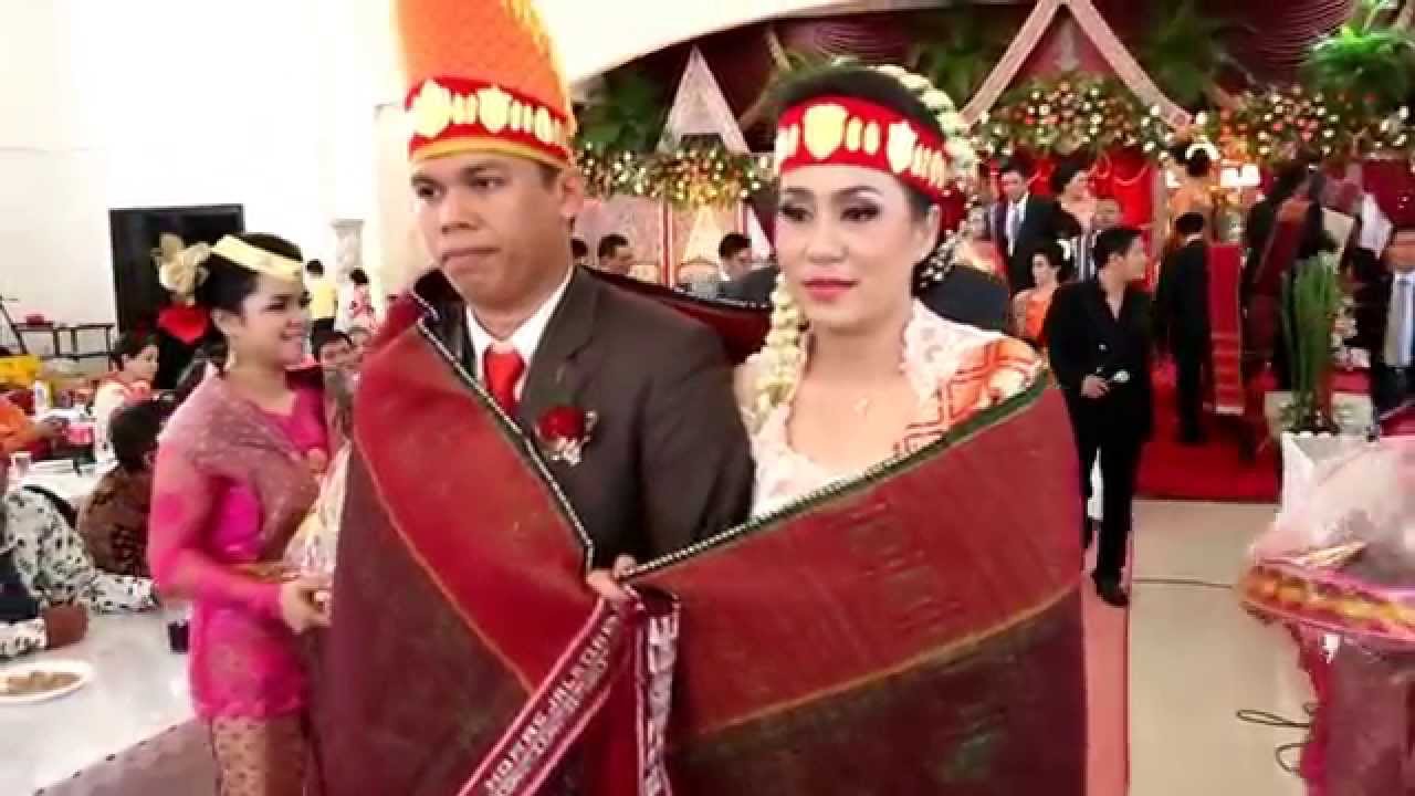 Detail Foto Pengantin Batak Toba Nomer 18