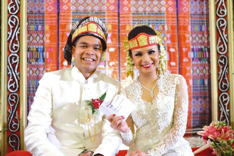 Detail Foto Pengantin Batak Toba Nomer 5