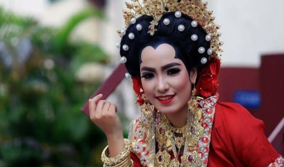 Detail Foto Pengantin Bugis Nomer 23