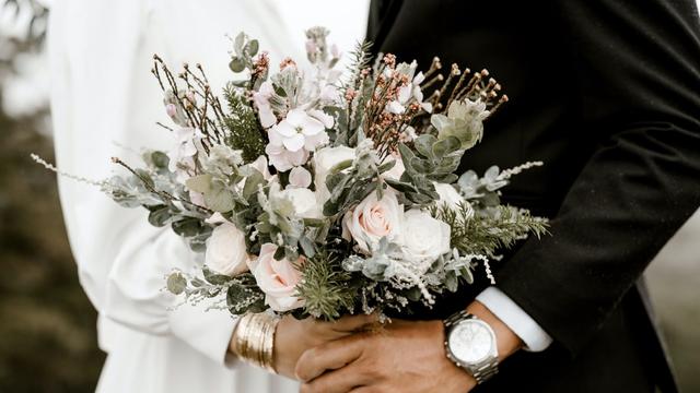 Detail Foto Pengantin Dari Belakang Nomer 39