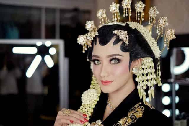 Detail Foto Pengantin Jawa Modern Nomer 18