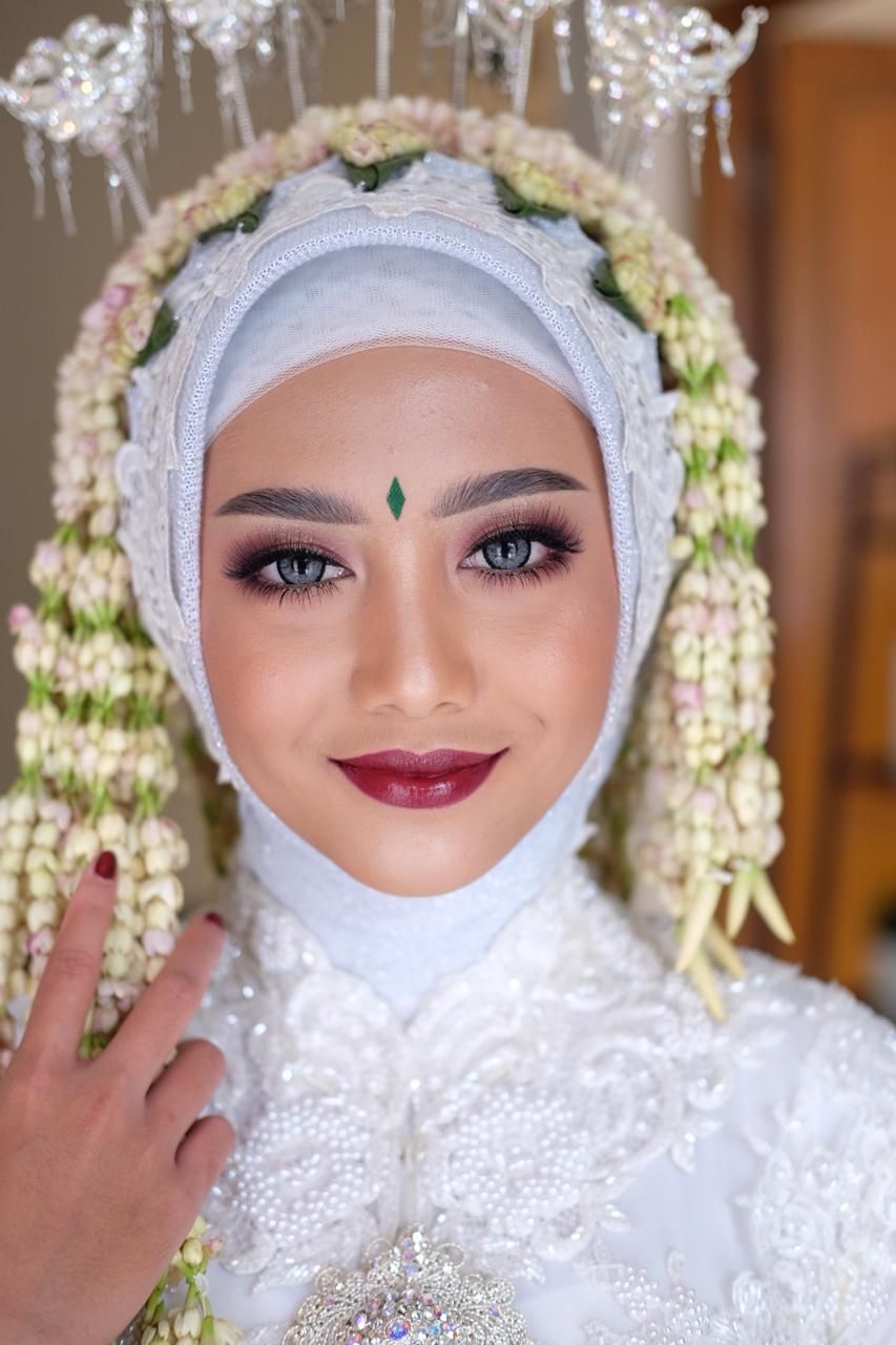 Detail Foto Pengantin Sunda Hijab Nomer 46