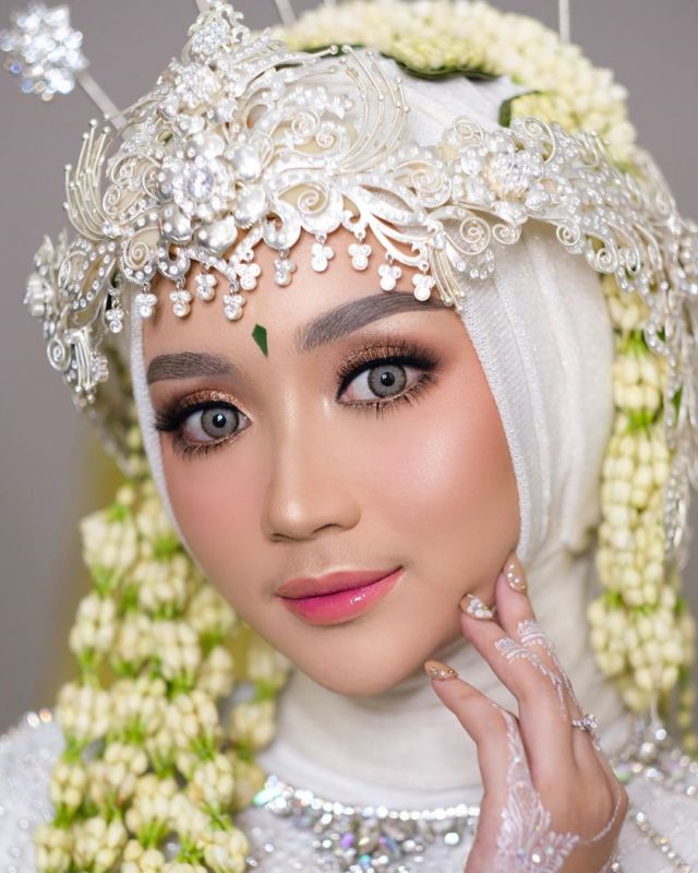 Detail Foto Pengantin Sunda Siger Hijab Nomer 3