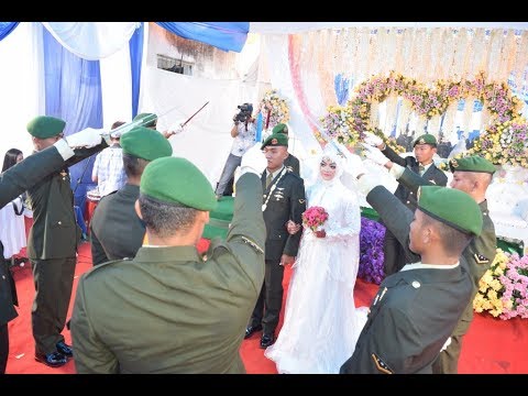 Detail Foto Pengantin Tentara Nomer 41