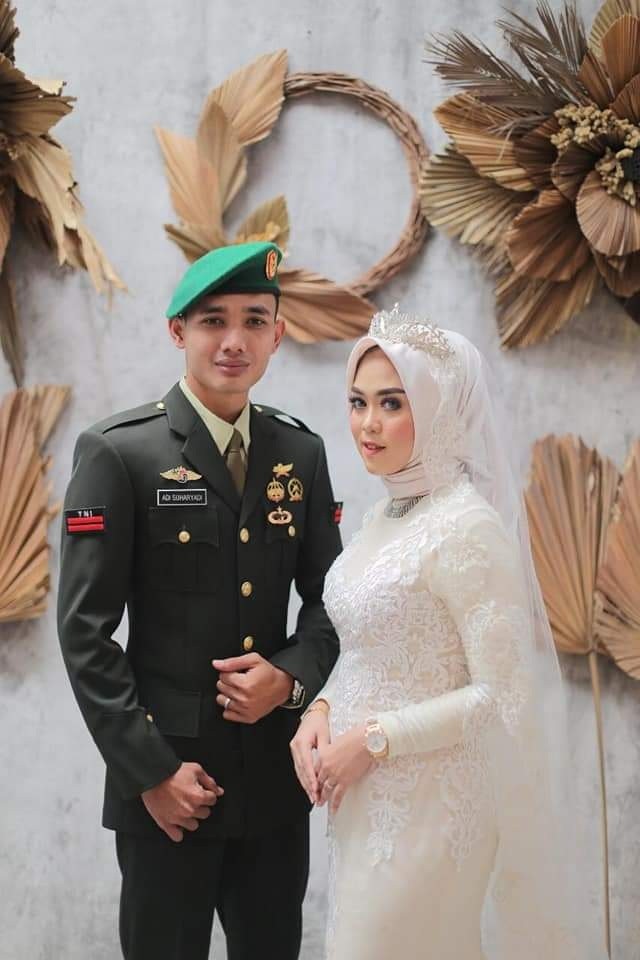 Detail Foto Pengantin Tentara Nomer 10