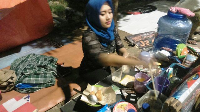 Detail Foto Penjual Kopi Cantik Nomer 9