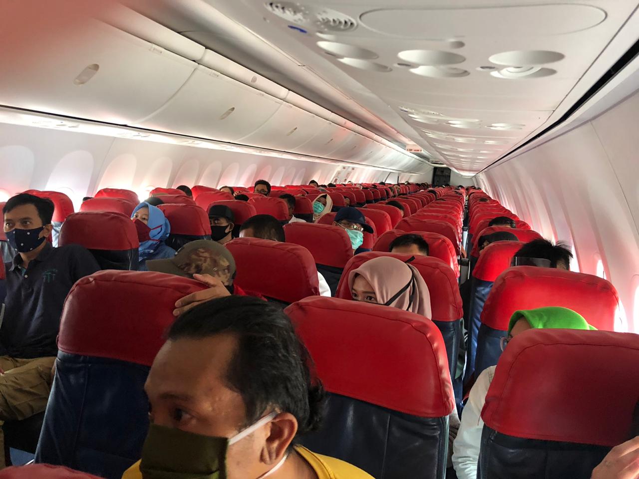 Detail Foto Penumpang Lion Air Nomer 3