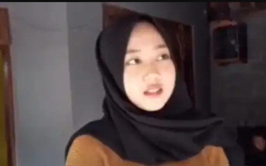 Detail Foto Perempuan Cantik Berhijab Nomer 48