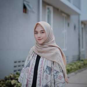 Detail Foto Perempuan Hijab Nomer 42