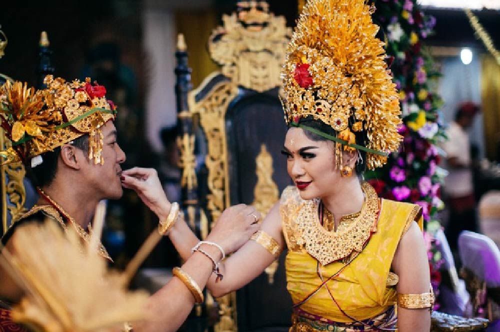 Detail Foto Pernikahan Adat Bali Nomer 19