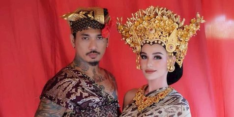 Detail Foto Pernikahan Adat Bali Nomer 27