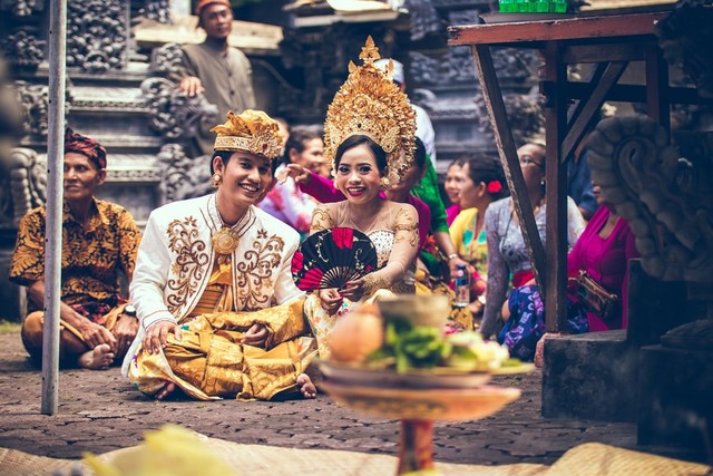 Detail Foto Pernikahan Adat Bali Nomer 29