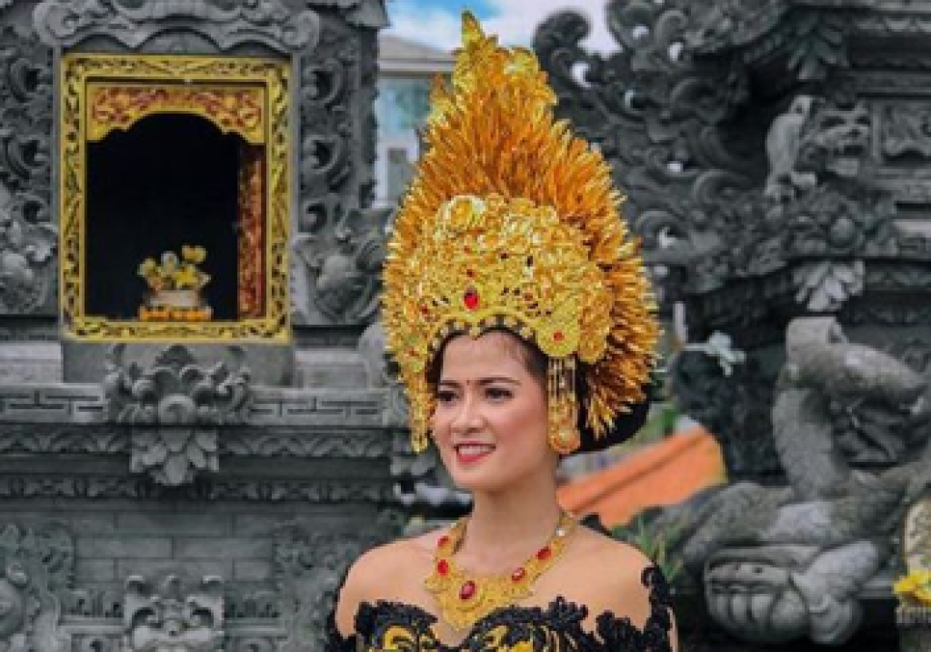 Detail Foto Pernikahan Adat Bali Nomer 39