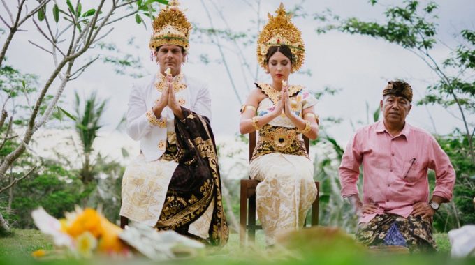 Detail Foto Pernikahan Adat Bali Nomer 51