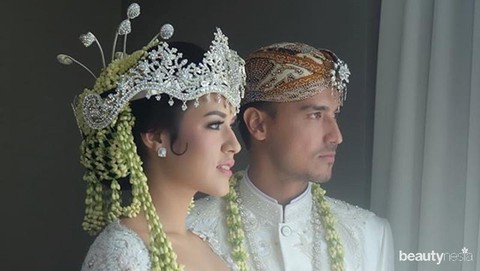 Detail Foto Pernikahan Adat Jawa Tengah Nomer 12