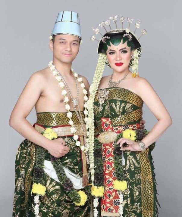 Detail Foto Pernikahan Adat Jawa Tengah Nomer 18