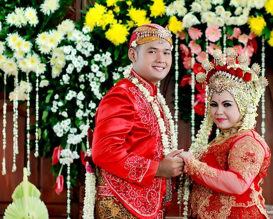 Detail Foto Pernikahan Adat Jawa Tengah Nomer 4