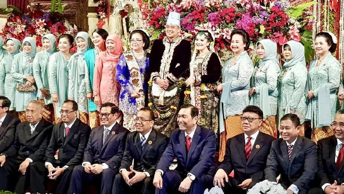 Detail Foto Pernikahan Anak Jokowi Nomer 10