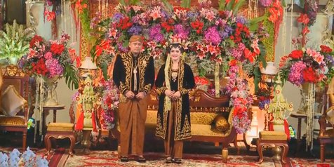 Detail Foto Pernikahan Anak Jokowi Nomer 23