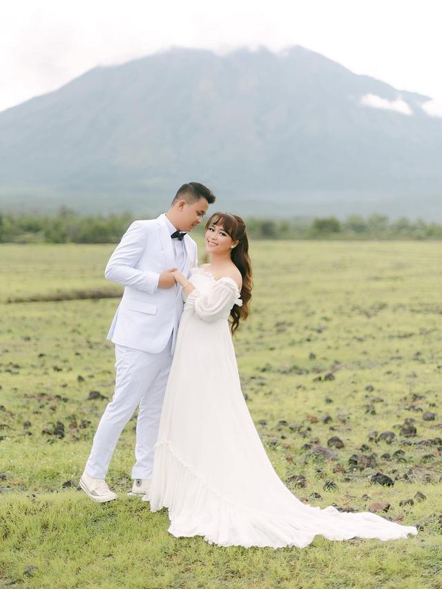 Detail Foto Pernikahan Ayu Ting Ting Nomer 42