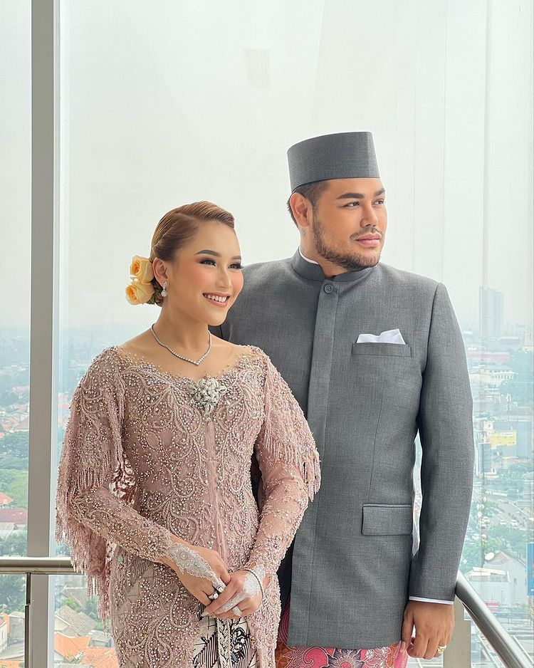 Detail Foto Pernikahan Ayu Ting Ting Nomer 6