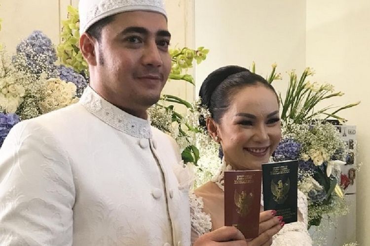 Detail Foto Pernikahan Deddy Corbuzier Dan Kalina Nomer 5