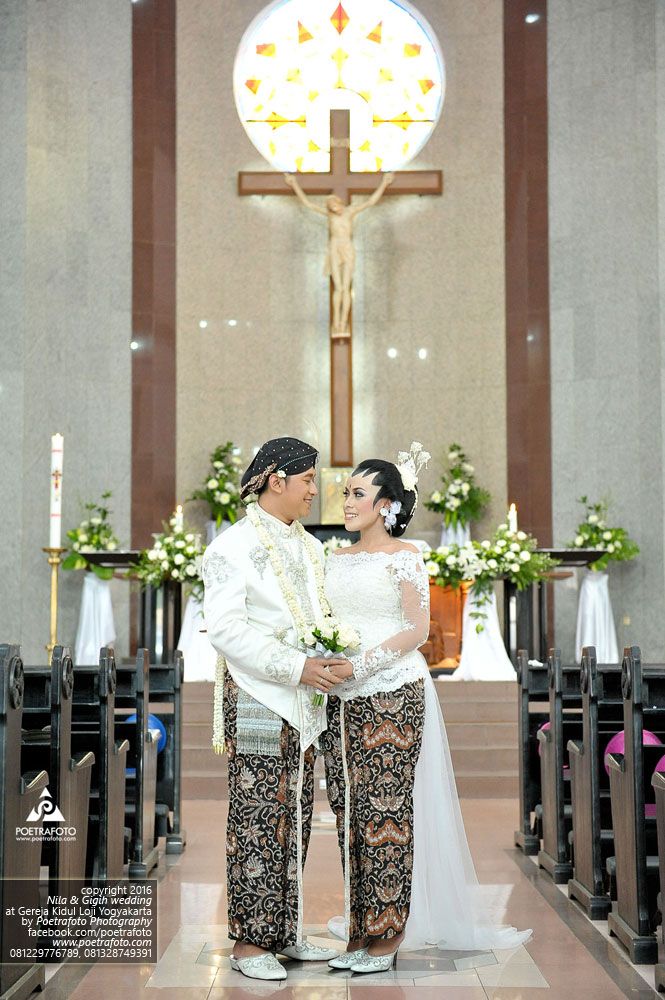 Detail Foto Pernikahan Di Gereja Nomer 5