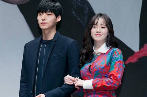 Detail Foto Pernikahan Goo Hye Sun Nomer 48