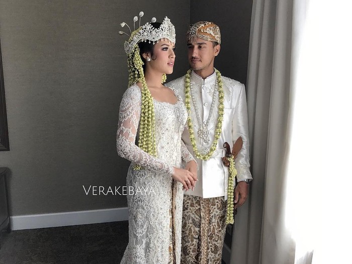 Detail Foto Pernikahan Hamish Raisa Nomer 23