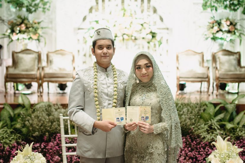 Detail Foto Pernikahan Islami Romantis Nomer 19