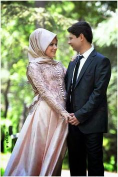 Detail Foto Pernikahan Islami Romantis Nomer 50