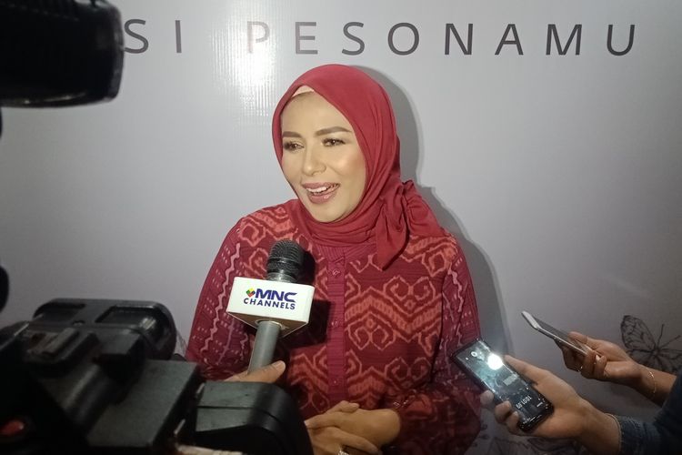 Detail Foto Pernikahan Meisya Siregar Nomer 51