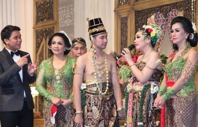 Detail Foto Pernikahan Raffi Ahmad Dan Nagita Slavina Nomer 4