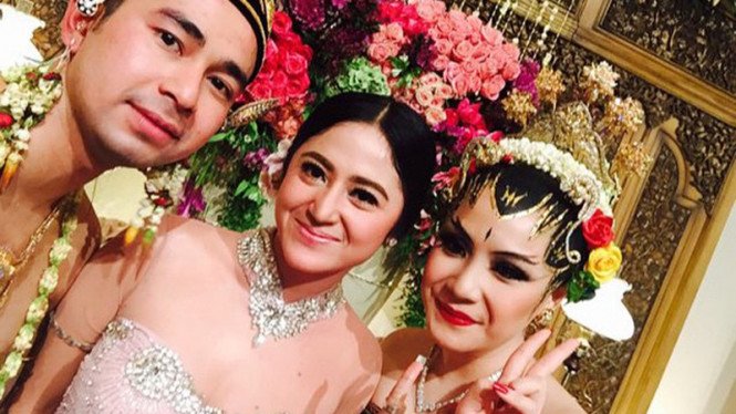 Detail Foto Pernikahan Raffi Dan Nagita Nomer 18