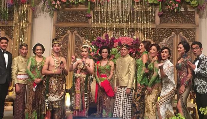 Detail Foto Pernikahan Raffi Dan Nagita Nomer 6