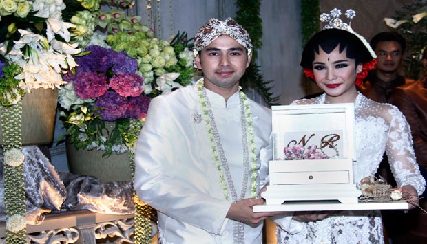 Detail Foto Pernikahan Raffi Gigi Nomer 34